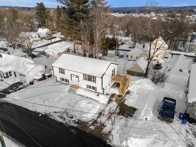 40 Hillside Avenue, Derry, NH 03038