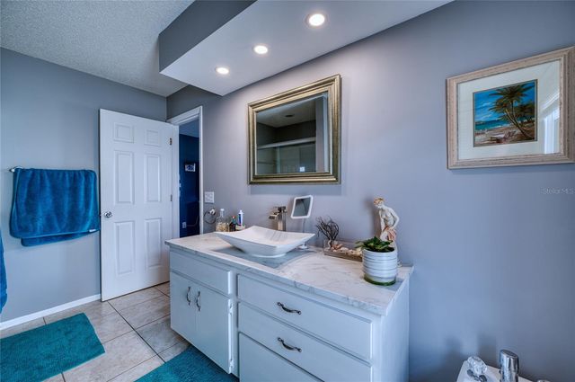 76 SANDSTONE CIRCLE, Venice, FL 34293