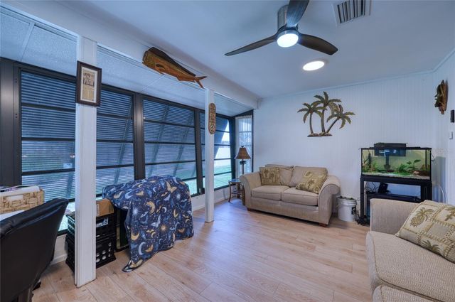 76 SANDSTONE CIRCLE, Venice, FL 34293