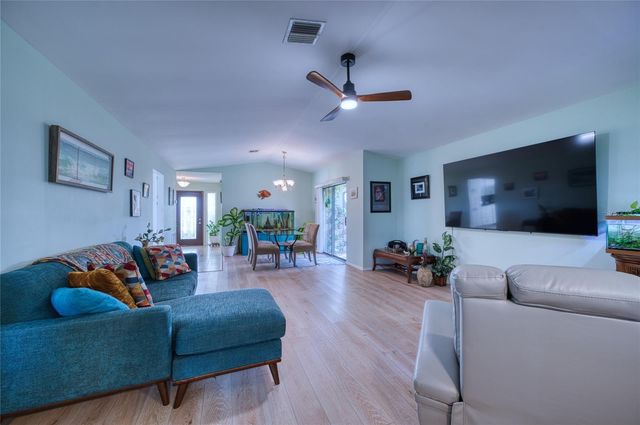 76 SANDSTONE CIRCLE, Venice, FL 34293