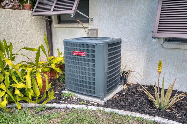 76 SANDSTONE CIRCLE, Venice, FL 34293