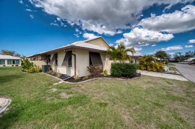 76 SANDSTONE CIRCLE, Venice, FL 34293