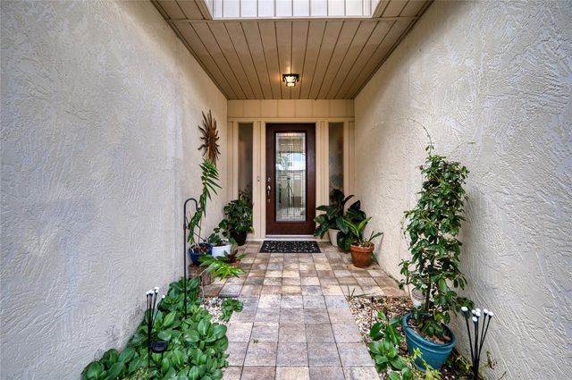 76 SANDSTONE CIRCLE, Venice, FL 34293