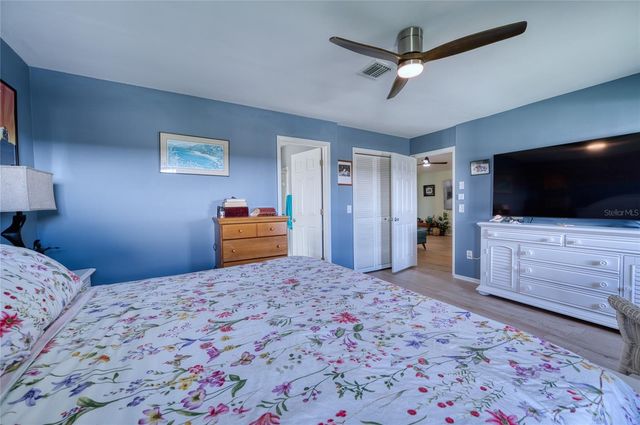 76 SANDSTONE CIRCLE, Venice, FL 34293