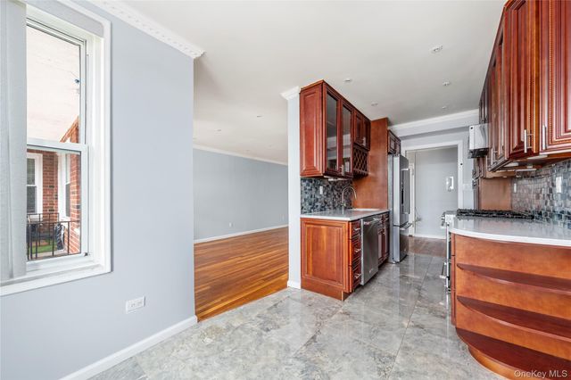 60th Street 34th Avenue 6D, Woodside, NY 11377