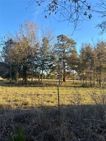 941 County Road 4110, Crockett, TX 75835