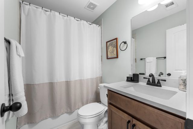 470 CAMBRIDGE CV, Oakland, TN 38060