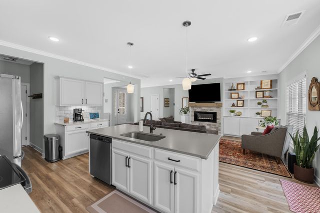 470 CAMBRIDGE CV, Oakland, TN 38060