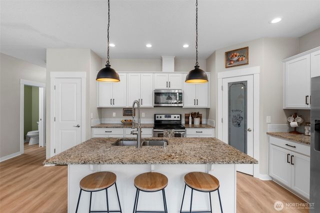 2301 Rosewood Lane, Centralia, WA 98531