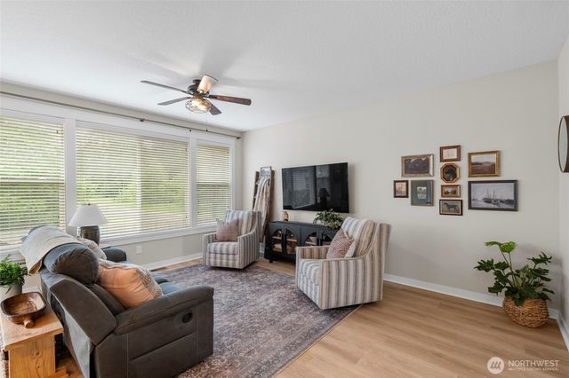 2301 Rosewood Lane, Centralia, WA 98531