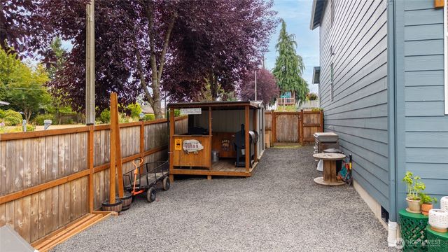 2301 Rosewood Lane, Centralia, WA 98531