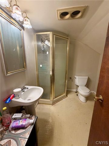 631 South Street, Utica, NY 13501