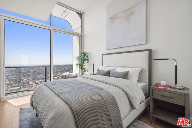 11750 Wilshire Boulevard 3402, Los Angeles, CA 90025