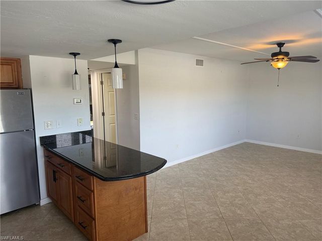 5031 SW 16th PL 101, Cape Coral, FL 33914