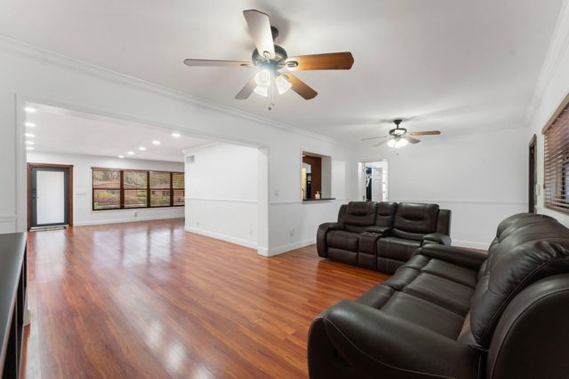 795 NE 165th Street, Miami, FL 33162