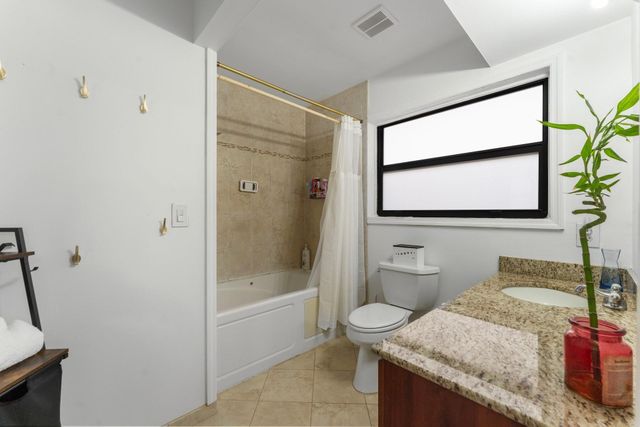 795 NE 165th Street, Miami, FL 33162