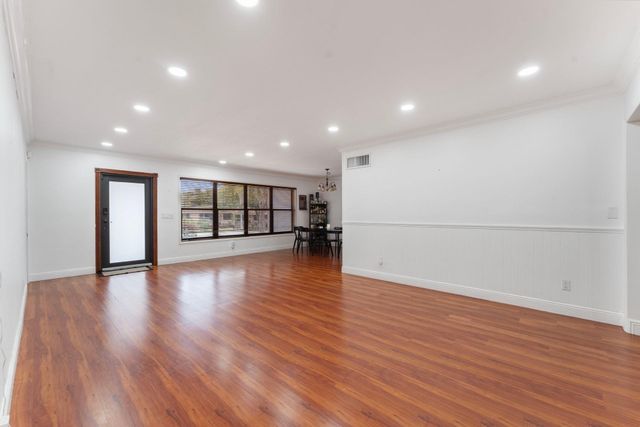 795 NE 165th Street, Miami, FL 33162