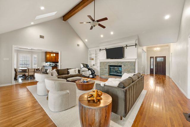 1000 Raven Bend Court, Southlake, TX 76092