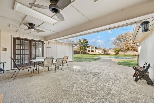 1000 Raven Bend Court, Southlake, TX 76092