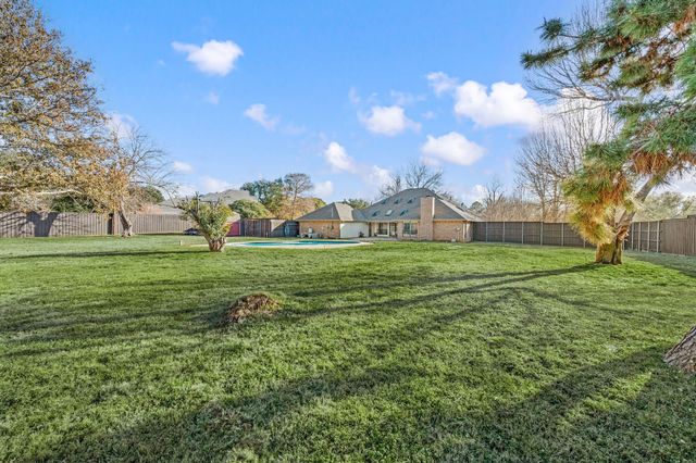 1000 Raven Bend Court, Southlake, TX 76092