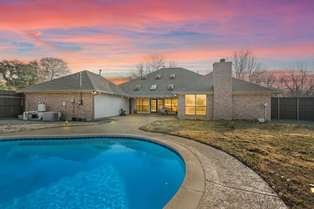 1000 Raven Bend Court, Southlake, TX 76092