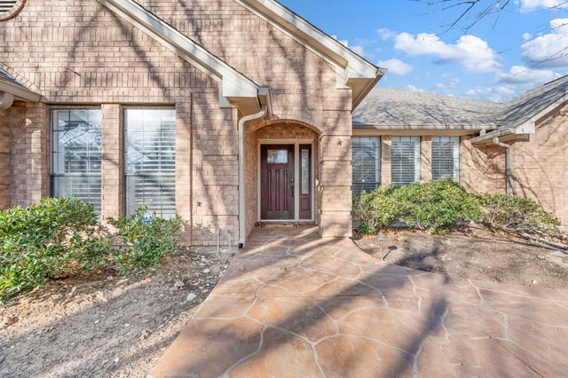 1000 Raven Bend Court, Southlake, TX 76092