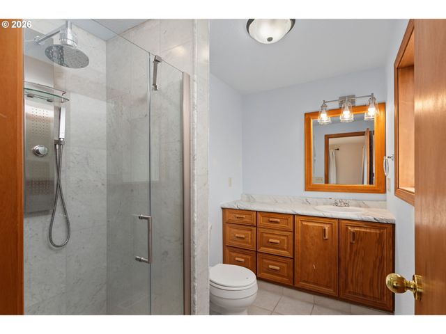 11720 PARTLOW Rd, Oregon City, OR 97045