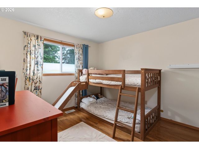11720 PARTLOW Rd, Oregon City, OR 97045