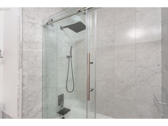 11720 PARTLOW Rd, Oregon City, OR 97045