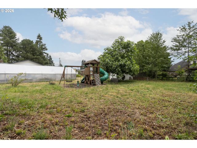 11720 PARTLOW Rd, Oregon City, OR 97045