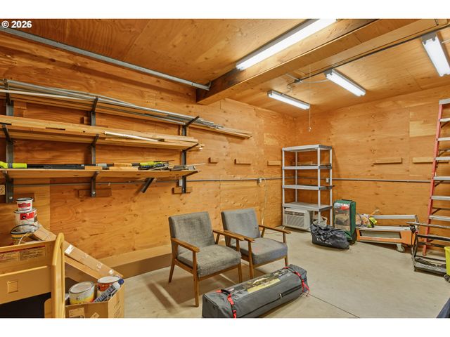 11720 PARTLOW Rd, Oregon City, OR 97045