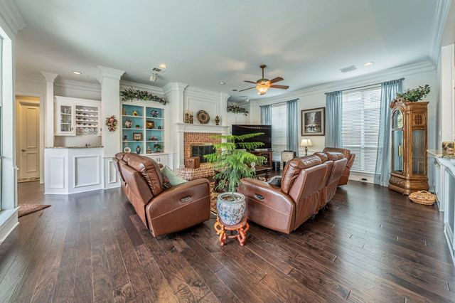 5120 Ambergate Lane, Dallas, TX 75287