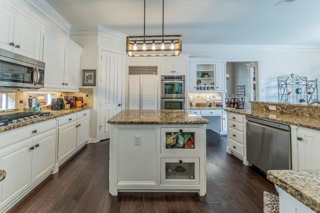 5120 Ambergate Lane, Dallas, TX 75287