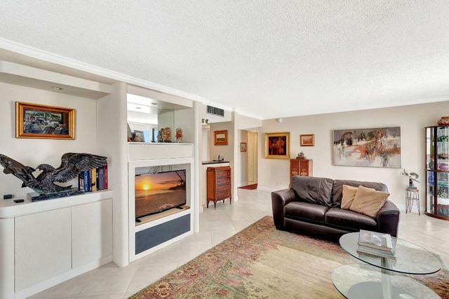 2200 S Ocean Boulevard 405, Delray Beach, FL 33483