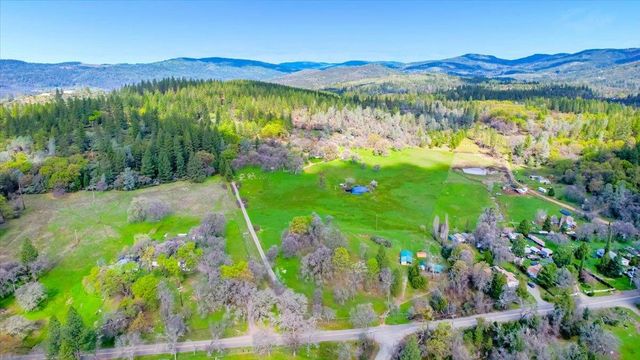 10447 Texas Hill Rd, Dobbins, CA 95935
