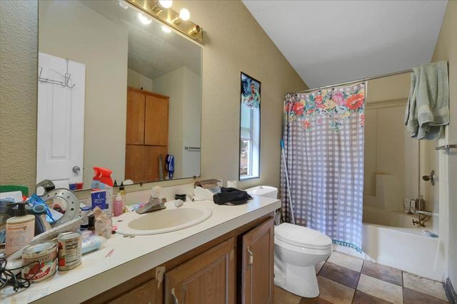 10447 Texas Hill Rd, Dobbins, CA 95935