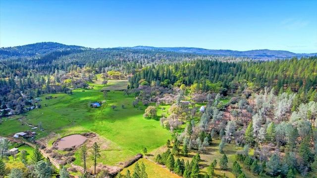 10447 Texas Hill Rd, Dobbins, CA 95935