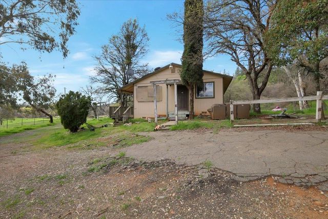 10447 Texas Hill Rd, Dobbins, CA 95935