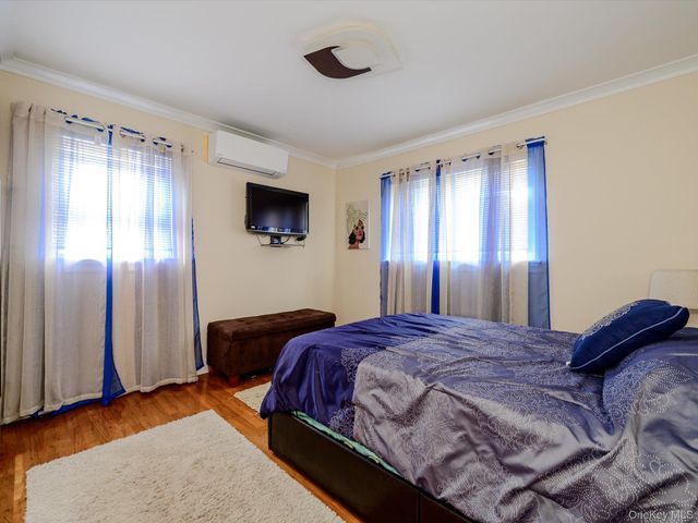 2182 Baylis Avenue, Elmont, NY 11003