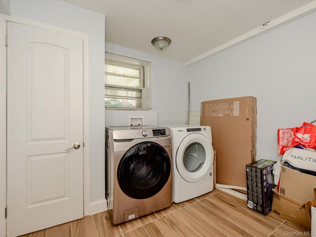 2182 Baylis Avenue, Elmont, NY 11003