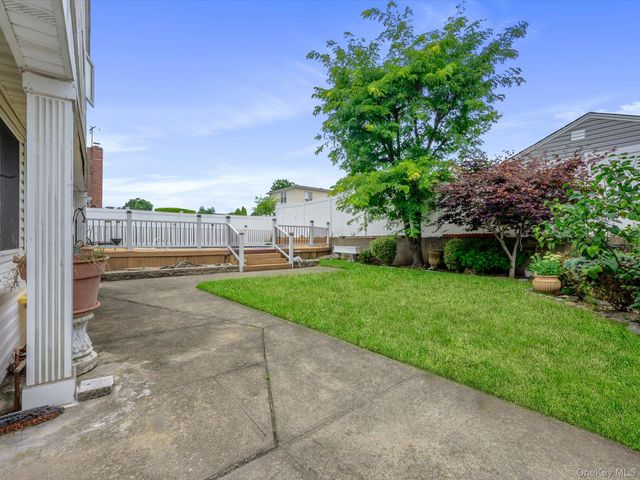 2182 Baylis Avenue, Elmont, NY 11003