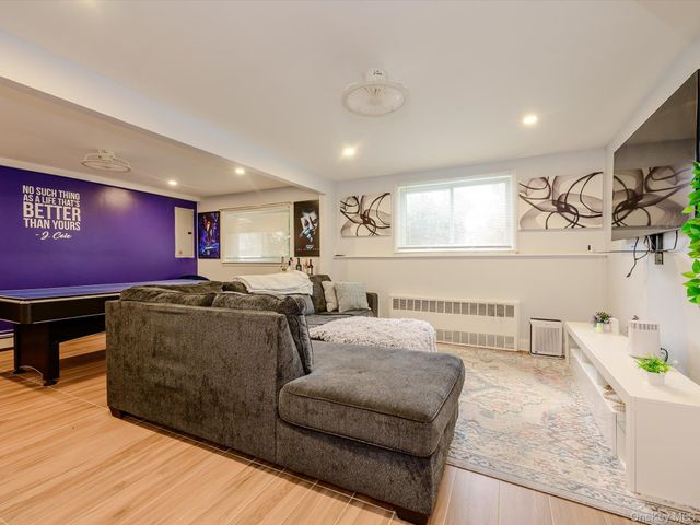 2182 Baylis Avenue, Elmont, NY 11003