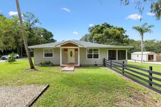 206 W MIRROR LAKE DRIVE, Fruitland Park, FL 34731