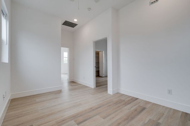 2323 Douglas Avenue, Dallas, TX 75219