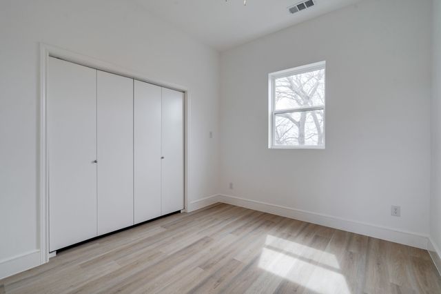 2323 Douglas Avenue, Dallas, TX 75219