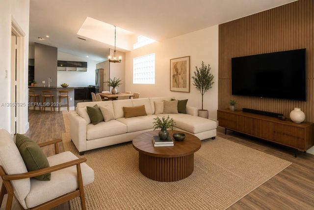 16410 Sapphire Bnd, Weston, FL 33331