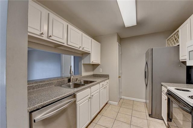 3655 Habersham Road APT 311, Atlanta, GA 30305