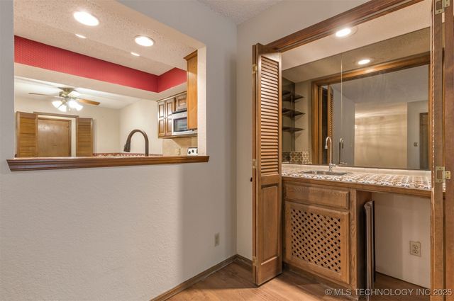 8484 S College Avenue 72, Tulsa, OK 74137