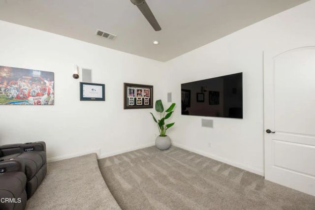 2006 Brighton Park Drive, Bakersfield, CA 93311