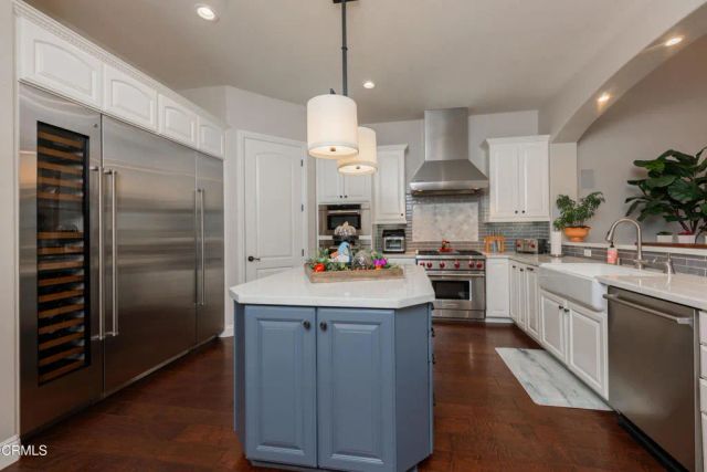 2006 Brighton Park Drive, Bakersfield, CA 93311